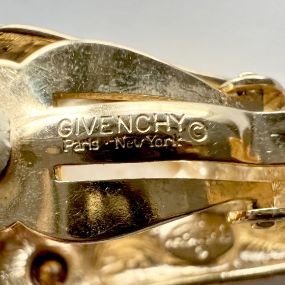 GIVENCHY Crystal & Faux Pearl Clip-On Earrings. Wedding/Estate Earrings - Picture 10 of 10